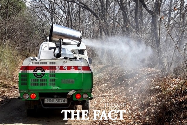 파주시는 지난 4월부터 말라리아 발생 억제를 위해 방역소독을 강화했다./파주시 제공