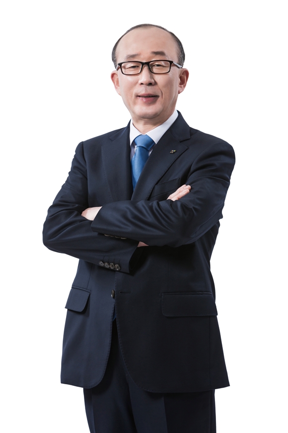 LIG넥스원이 국내 ESG 평가 기관인 서스틴베스트가 발표한 2022년 상반기 ESG 평가에서 최고인 AA등급을 받았다. 사진은 김지찬 LIG넥스원 대표이사. /LIG넥스원 제공