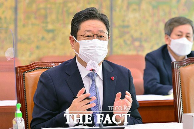 황희 의원 측은 애초 만남의 자리 자체가 유족을 위로하고, 정부에 하소연하는 걸 들어주는 취지였다며 공식적인 자리에서 그런 얘기를 한 적도 없고, 할 이유도 없다고 말했다./이선화 기자