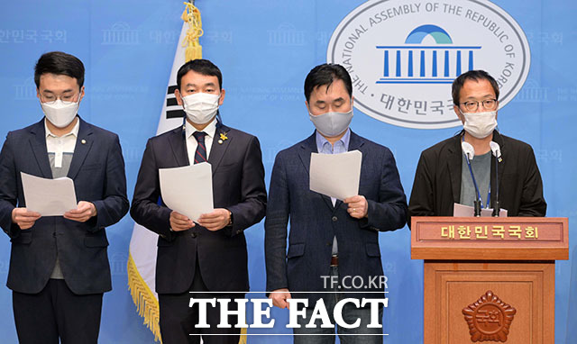 왼쪽부터 김남국, 김용민, 김종민, 박주민 더불어민주당 의원.
