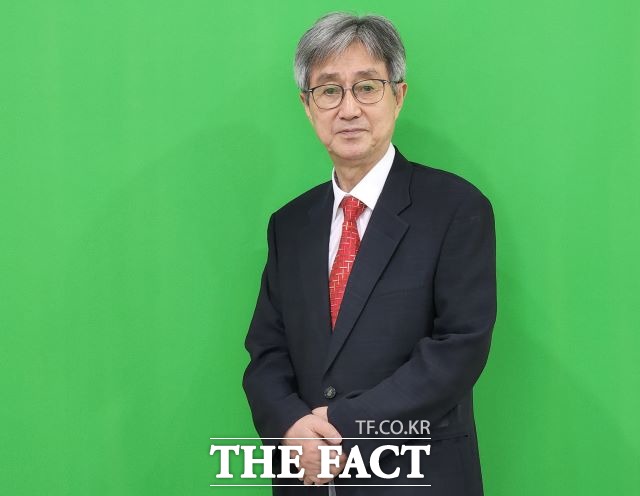 송 교수는 한국의 교육 정책에 대해 학생을 우선적으로 생각하는 교육, 학생의 흥미를 생각하는 교육, 학생과 교육환경의 상호작용이 이루어져야 한다고 말했다./ 이상묵 기자