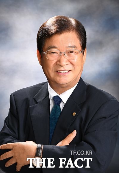 국제로타리 서울 3640지구 총재에 취임한 구교운 대방건설 회장.