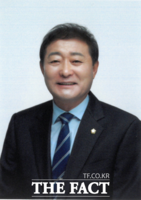  진도군의회 의장에 장영우, 부의장에 김춘화 의원 선출