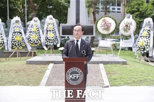 한국 전쟁당시 천안 7.8전투에서 산화한 108명의 전몰미군용사 추모식이 8일 삼룡동 마틴공원에서 개최됐다. / 천안시 제공