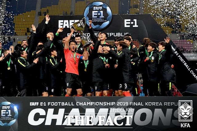 2019 EAFF-E1 챔피언십에서 우승한 한국대표팀 시상식./KFA 제공