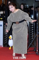  개그우먼 홍현희, 방송 활동 임시 중단…'출산 준비 전념'