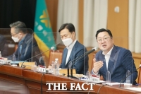  이장우 '도시재생공사·뷰티산업진흥원·서예진흥원 설립 검토하라'