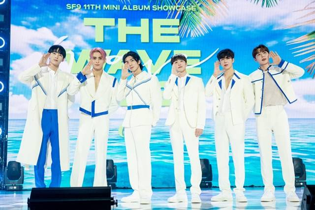 SF9이 13일 오후 3시 11번째 미니앨범 THE WAVE OF9 발표 쇼케이스를 개최했다. /FNC엔터테인먼트 제공