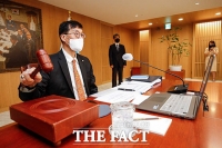  [속보] 한국은행, 사상 첫 '빅스텝'…기준금리 0.5%포인트 올린 2.25%