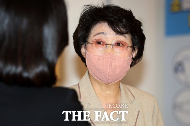 김승희 전 보건복지부 장관 후보자가 피의자 신분으로 검찰 조사를 받았다. 사진은 김승희 전 보건복지부 장관 후보자./뉴시스