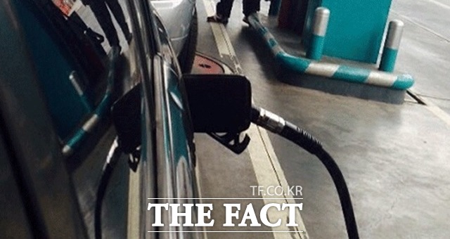 정유사들의 하반기 실적은 정제마진 조정 등으로 인해 상반기보다 하락할 것으로 보인다. /더팩트 DB