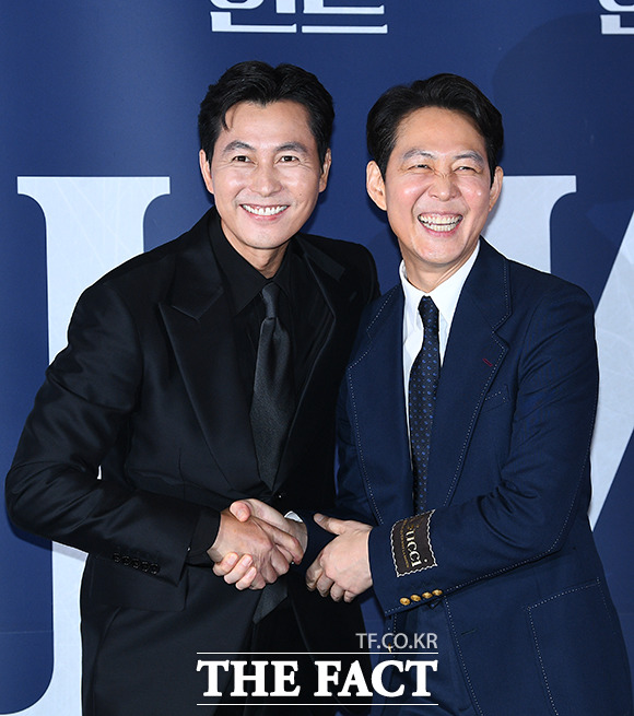 배우 정우성(왼쪽)과 이정재가 23년 만에 영화 헌트로 재회했다. /이동률 기자