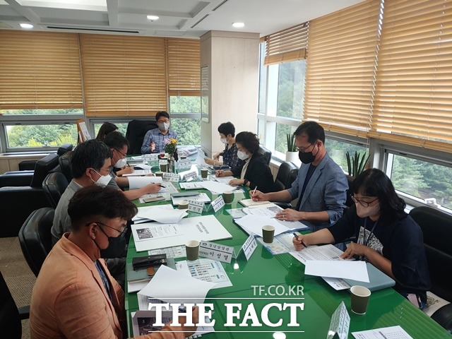 천안시가 지난 27일 ‘대학인의 거리 조성 실무T/F’를 구성하고 첫 회의를 개최했다. / 천안시 제공