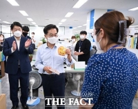  김동연, '출산이란 소중한 결정 했다는 자긍심 느끼게 해줘야'