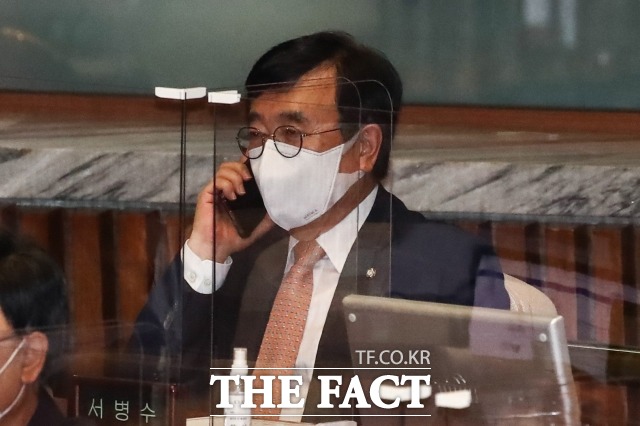 서병수 국민의힘 전국위 의장은 3일 국회에서 5일과 9일 각각 상임 전국위원회와 전국위를 개최하겠다고 밝혔다. /이선화 기자