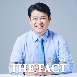 복기왕 더불어민주당 아산갑 지역위원장이 충남도당위원장에 단독 출마했다. / 더팩트 DB