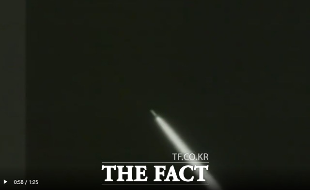 검은 하늘로 치솟고 있는 미니트맨3 ICBM./미공군 지구권타격사령부 유튜브 캡쳐