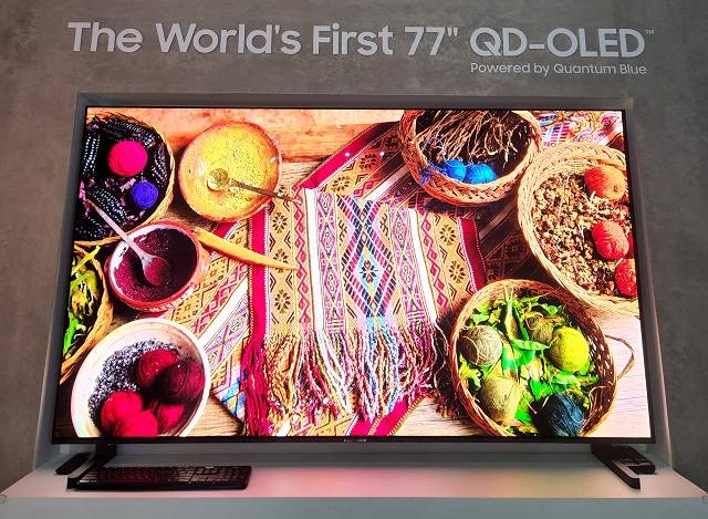 삼성디스플레이가 오는 26일까지 부산 벡스코에서 열리는 IMID 2022에서 77형 TV용 QD-OLED 제품을 선보였다. /삼성디스플레이 제공