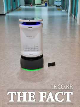 대전시 주요 지하철 역사에 10대의 AI방역로봇이 투입된다. / 대전시 제공