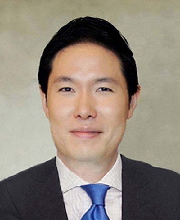 조현상 효성그룹 부회장이 26일 연세대학교 학위수여식에서 값진 경험과 열정을 남을 위해 쓸 수 있는 용기를 갖자고 말했다. /효성그룹 제공