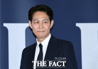  '헌트' 감독 이정재, 보름여 만에 JTBC '뉴스룸' 출연 재성사
