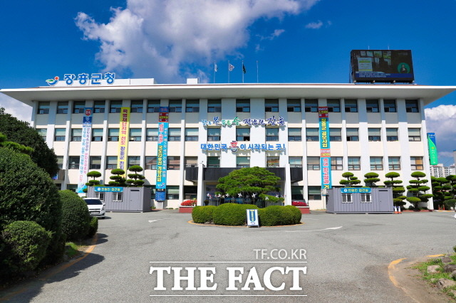 장흥군 청사 전경/장흥군 제공