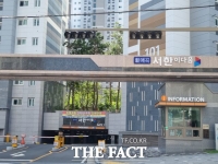  순천시내 테라스 출입문 없는 아파트 시공...업체, 시청 ‘모르쇠’