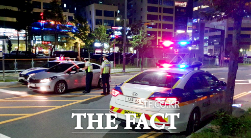 경북 경찰이 음주운전 단속을 하고있다./경북경찰청 제공