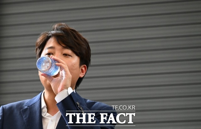 이준석 전 대표는 새 비대위가 출범하면 비대위원장과 비대위원 등을 상대로 직무정지 가처분 신청을 다시 제기할 계획이다. /남윤호 기자