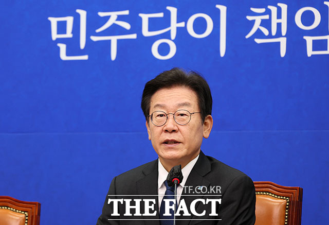 이재명 더불어민주당 대표가 5일 국회에서 열린 최고위원회의에 참석, 모두발언을 하고 있다. /국회=이새롬 기자(현장풀)