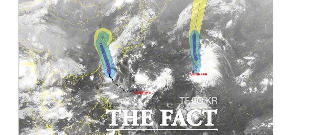 12일 현재 한반도를 사이에 두고 제12호 태풍 무이파 재13호 태풍 므르북이 북상중이다. /기상청 제공 위성 모니터링