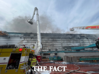  함안 파이프 제조공장서 화재…직원 20여명 대피