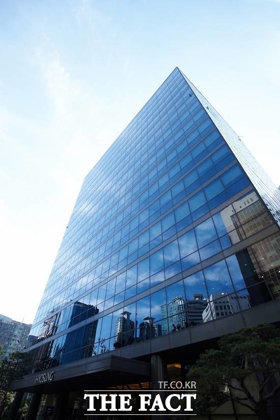 효성중공업이 중소기업벤처기업부와 공정거래위원회가 추진하는 납품대금 연동제 지원 사업에 참여하기로 했다. /효성 제공