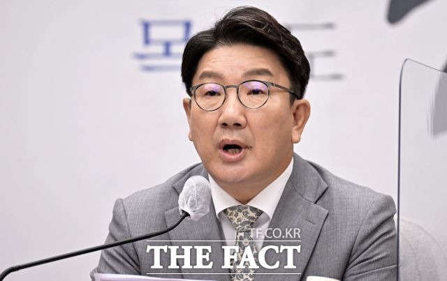 권성동 국민의힘 원내대표가 영빈관 건립 계획 논의를 계속해야 한다고 말했다. /이새롬 기자