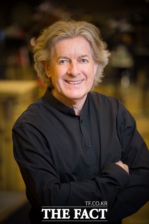 6년간 대전시향을 이끈 대전시향의 제임스 저드 예술감독 겸 상임지휘자가 물러난다. / 대전시향 제공