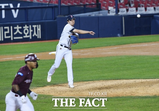 고교 시절 후배에게 폭력을 가했다는 의혹이 제기돼 기소된 두산베어스 이영하가 첫 재판에서 혐의를 부인했다. /배정한 기자