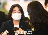  법원  ''돈미향' 발언 전여옥, 윤미향에 1000만 원 배상'