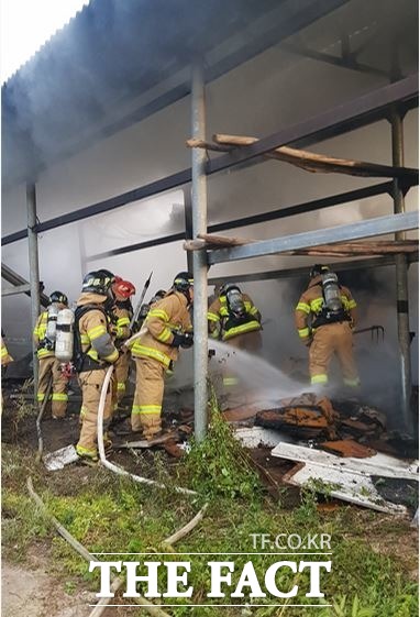의성군 안평면 신월리 비닐하우스 화재/의성소방서 제공