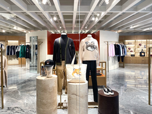 삼성물산 패션부문이 운영하는 프랑스 라이프스타일 브랜드 ‘메종키츠네’는 현대백화점 목동점에 109m2(약 33평) 규모의 매장을 오픈했다고 26일 밝혔다. /삼성물산 제공