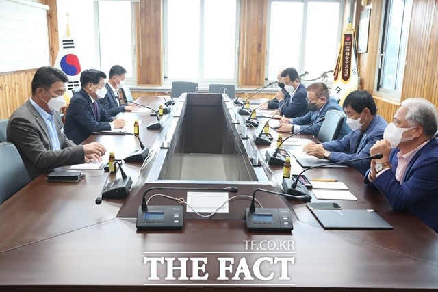 고성군 투자유치위원회 모습/고성군 제공