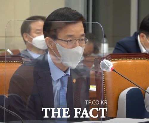 박문규 국무조정실장이 소병철 의원의 질의에 답변하고 있다. /소병철 의원실 제공