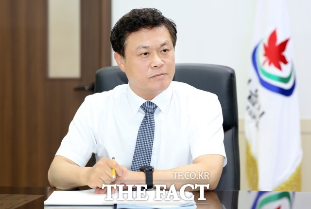 이학수 시장은 “더 큰 노력으로, 더 큰 열정으로, 더 큰 희망으로 열심히 나아간다면 우리는 머지않아‘더 나은 내일’이라는 수확을 얻을 것으로 확신한다”면서 계획한 모든 일이 성과를 내고 순항할 수 있도록 시민과 언론인 여러분의 깊은 관심과 성원을 부탁드린다”고 말했다. / 정읍시 제공