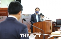  아산시의회 시정질문서 시의원과 박경귀 시장 설전
