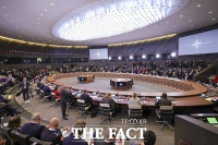  나토, 국방장관 회의서 '유럽 방공체계 통합' 공동 대응키로 합의 [TF사진관]