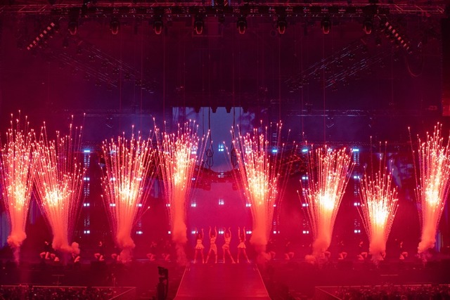 블랙핑크가 16일 오후 5시 서울 올림픽공원 KSPO DOME(구 올림픽 체조경기장)에서 월드투어 BORN PINK(본 핑크)의 서막인 서울 콘서트를 개최했다. /YG 제공