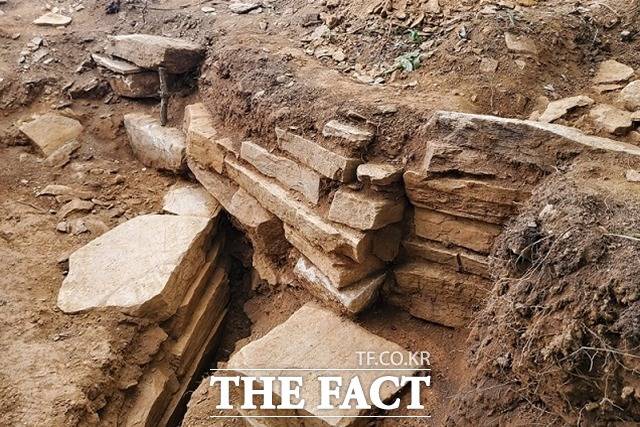 학계에서 관미성으로 추정하고 있는 파주 오두산성에서 통일신라시대 유물들이 발굴됐다. /파주시 제공