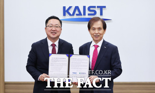 왼쪽부터 이장우 대전시장과 이광형 카이스트 총장 / 대전시 제공