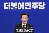  '대장동 특검 제안' 이재명 vs '의도적 시간끌기' 주호영 [TF사진관]