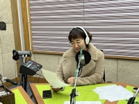  트로트 스타들의 이색 라디오 프로그램 경연 '꺽기 대전' 화제