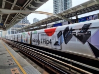  삼성 '갤럭시 Z 플립4', 랩핑 열차 타고 방콕 시내 달린다